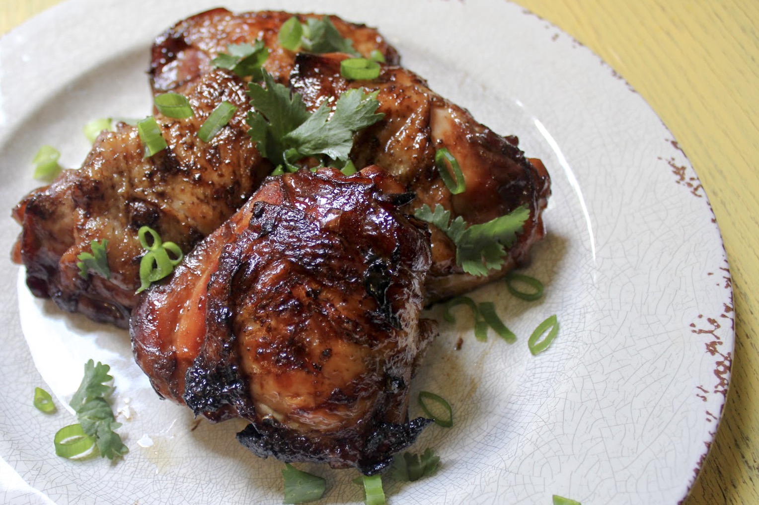 thai-grilled-chicken-sprinkles-and-sauce